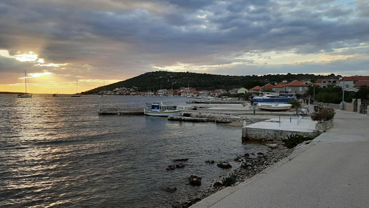 Apartmani Vukovic Kaprije Buitenkant foto